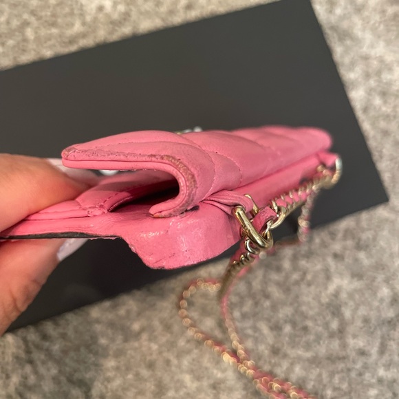 CHANEL IPHONE 12 PRO USED GOOD CONDITION - Picture 6 of 15